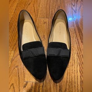 Talbots preppy black suede flats size 5